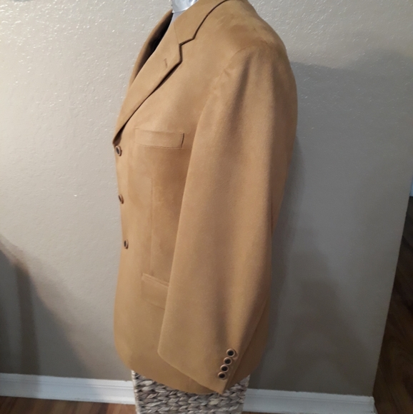 Andrew Fezza Suit coat - Picture 2 of 9